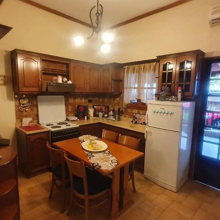 Adorable 2 Floors Two Bedroom Vacation Maisonette نيا بوتيدايا المظهر الخارجي الصورة
